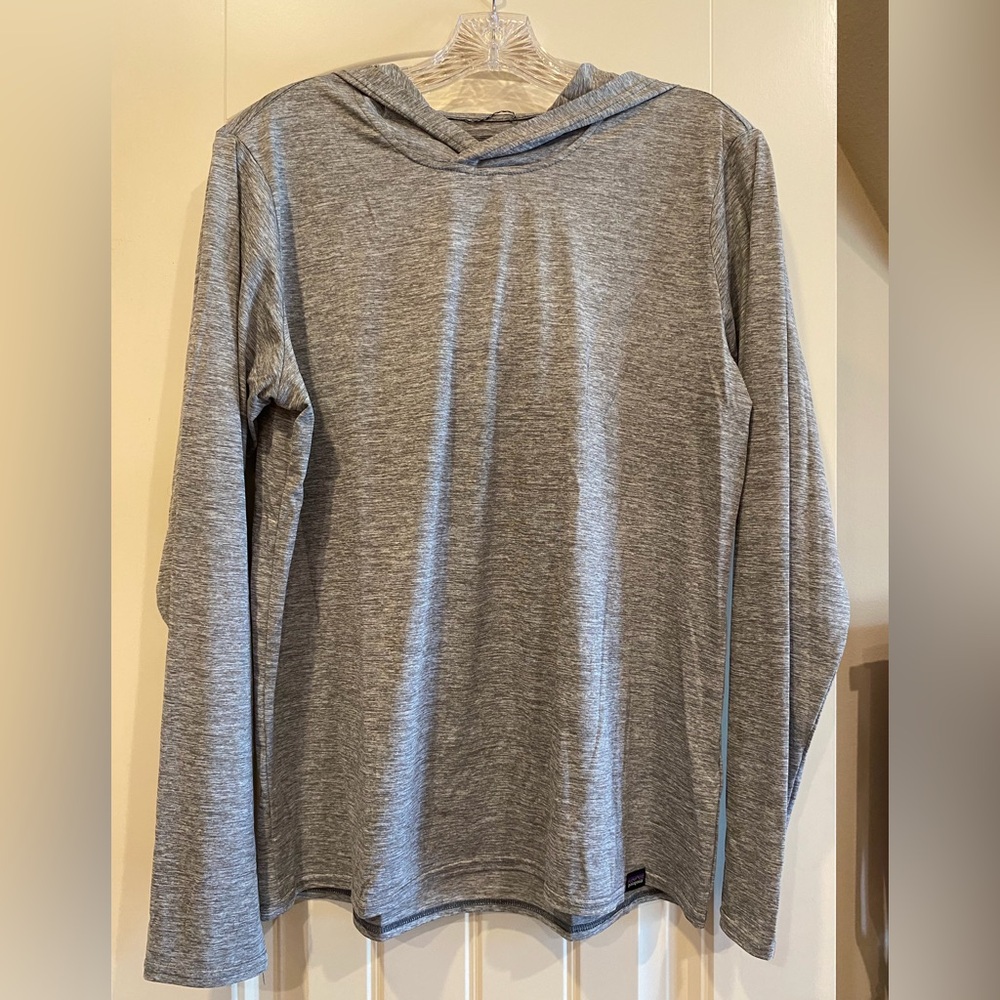 Patagonia Men's Heather Gray Long Sleeve Tee